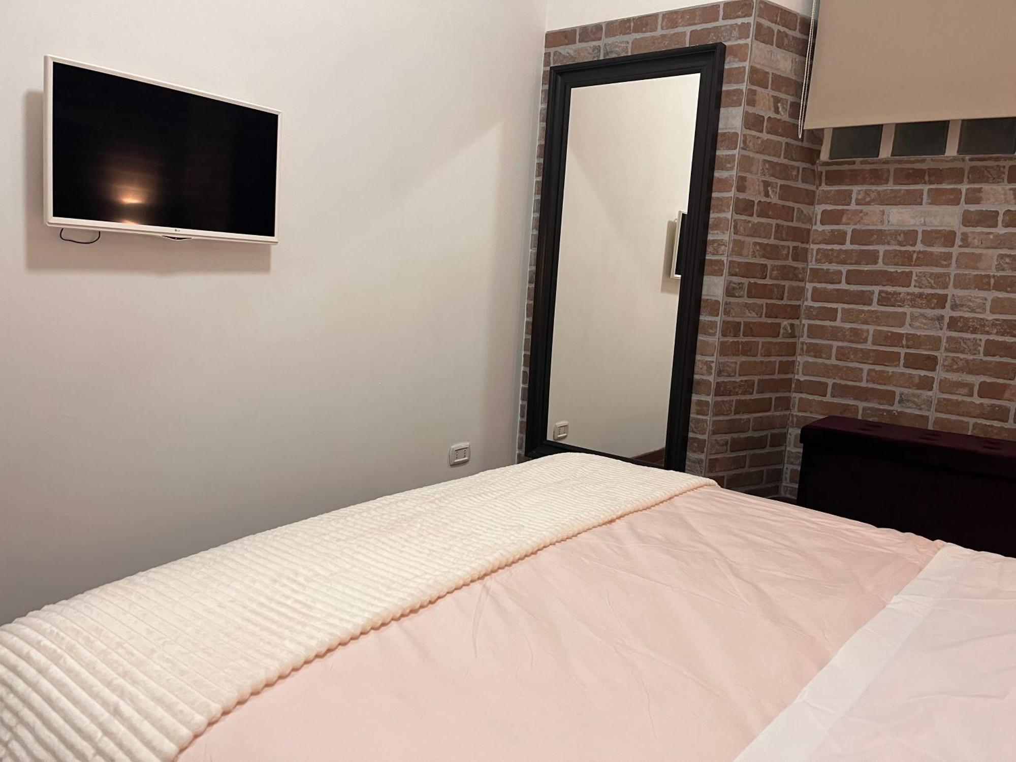 Апартаменты Casina Dacia Рим Экстерьер фото